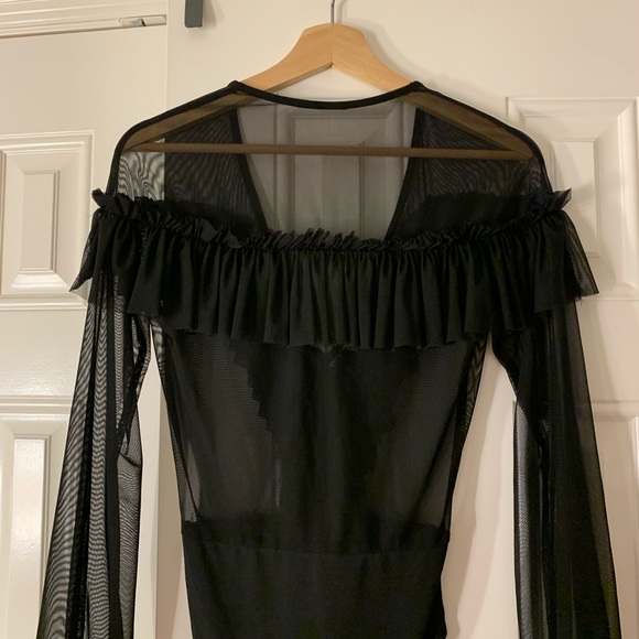 Ruffle bodysuit - Picture 11 of 11